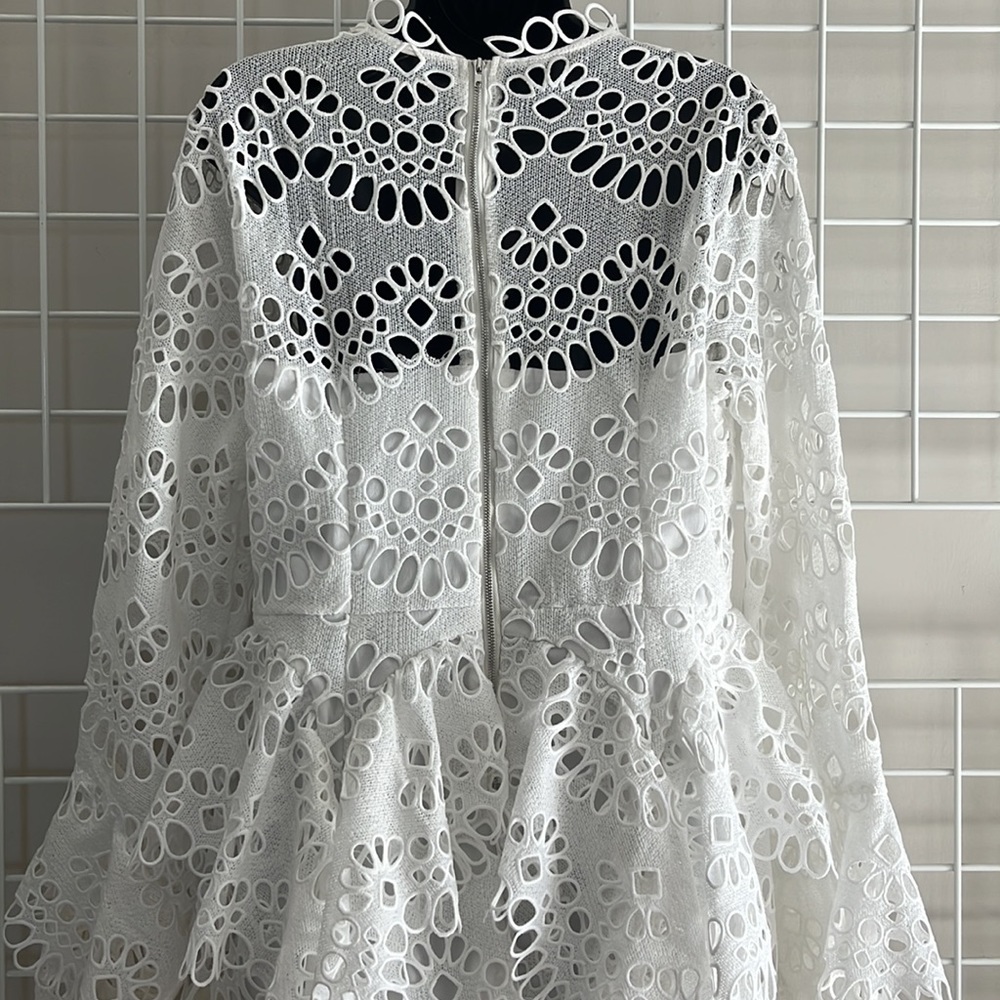 Beulah White eyelet lace dress - Picture 5 of 8
